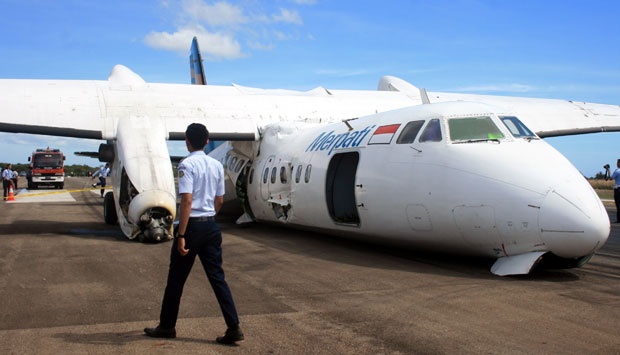 Seluruh Penumpang Merpati Selamat setelah Tergelincir di Landasan